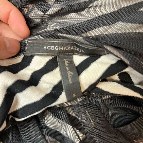 Dress   - Picture 4 of 7